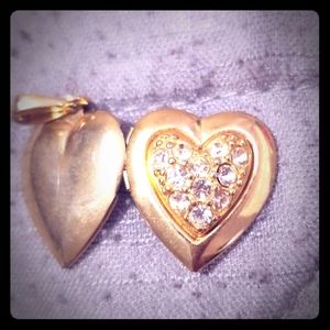 14k gold plated w topaz gemsheart shaped locket